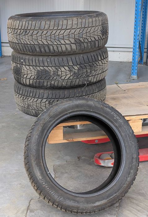 Зимни гуми Hankook 215/55 R18 99V