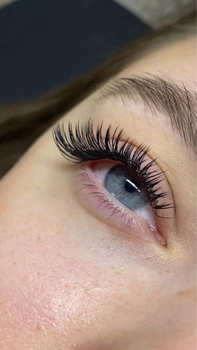 Наращивание ресниц модель керек срочно!