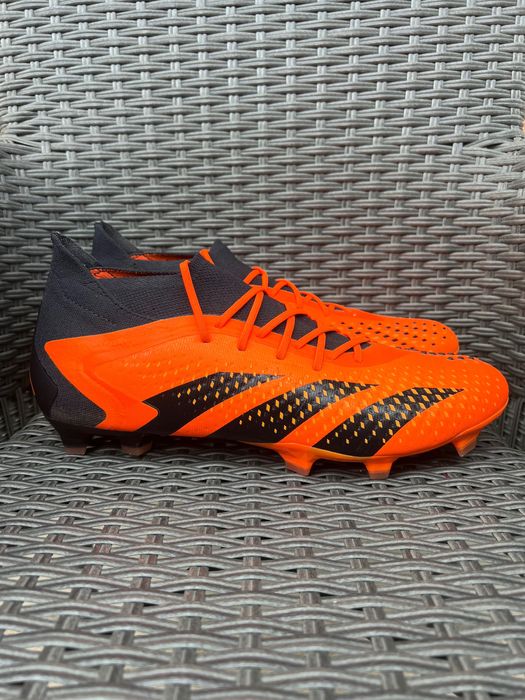 Професионални Бутонки Adidas Predator Accuracy.1 FG