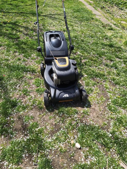 Косачка бензинова