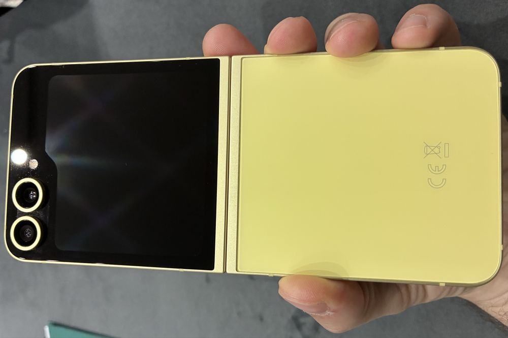 Samsung galaxy Z flip 6