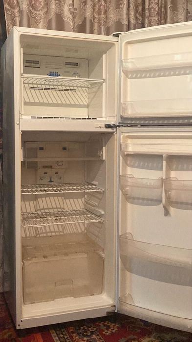 Холодильник Daewoo