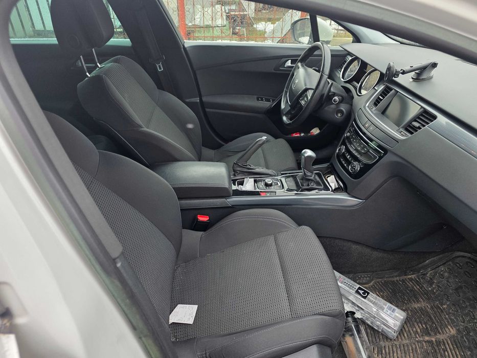 Vand Peugeot 508 inspre a fi dezmembrat sau pentru piese.