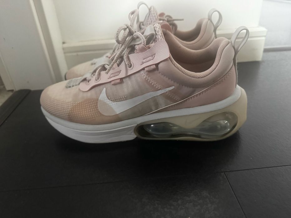 Adidasi Nike air max Rose 41