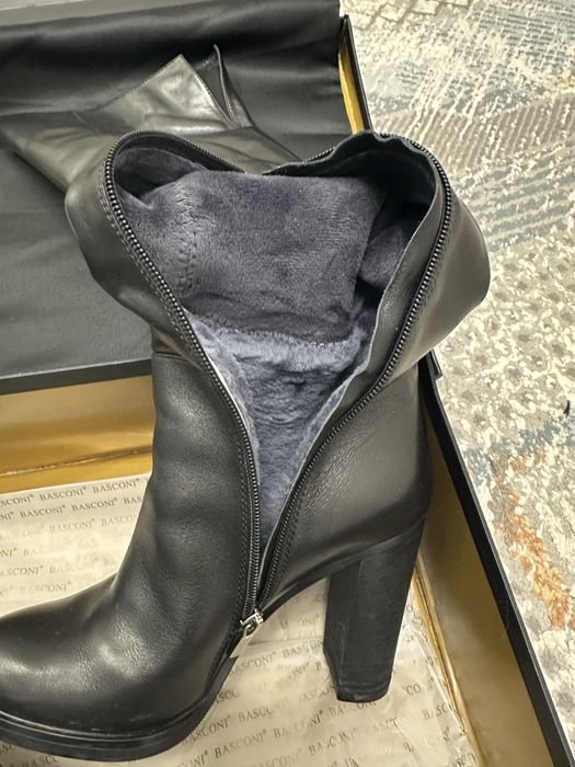Ботфорты Basconi зимние.