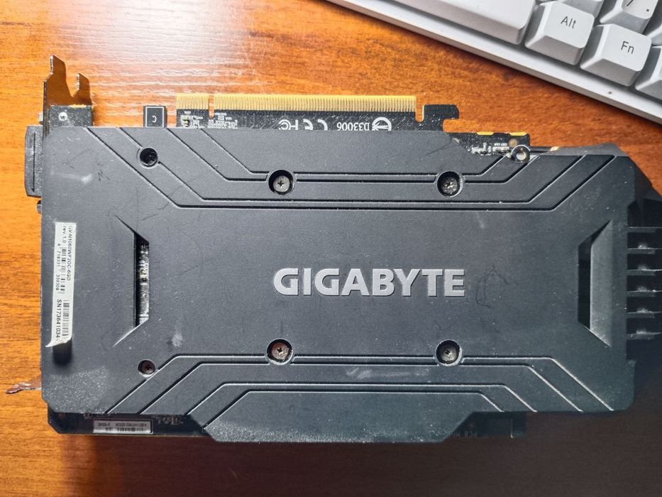 Продам видеокарту 1060