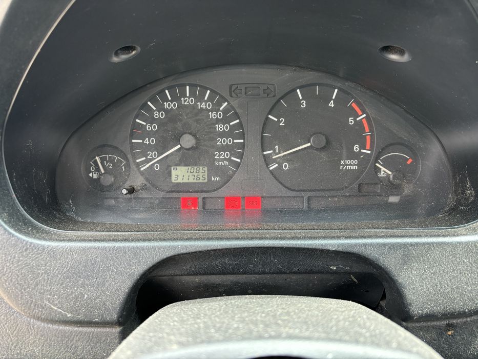 Мицубиши спейс стар 1.8 дизел на части.