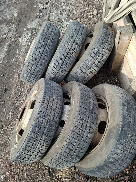 Продам резину на Газель