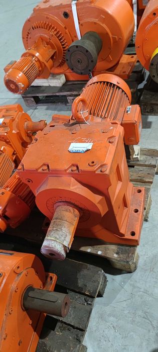 Motor electric trifazat cu reductor Bauer 18.5kW 35rpm