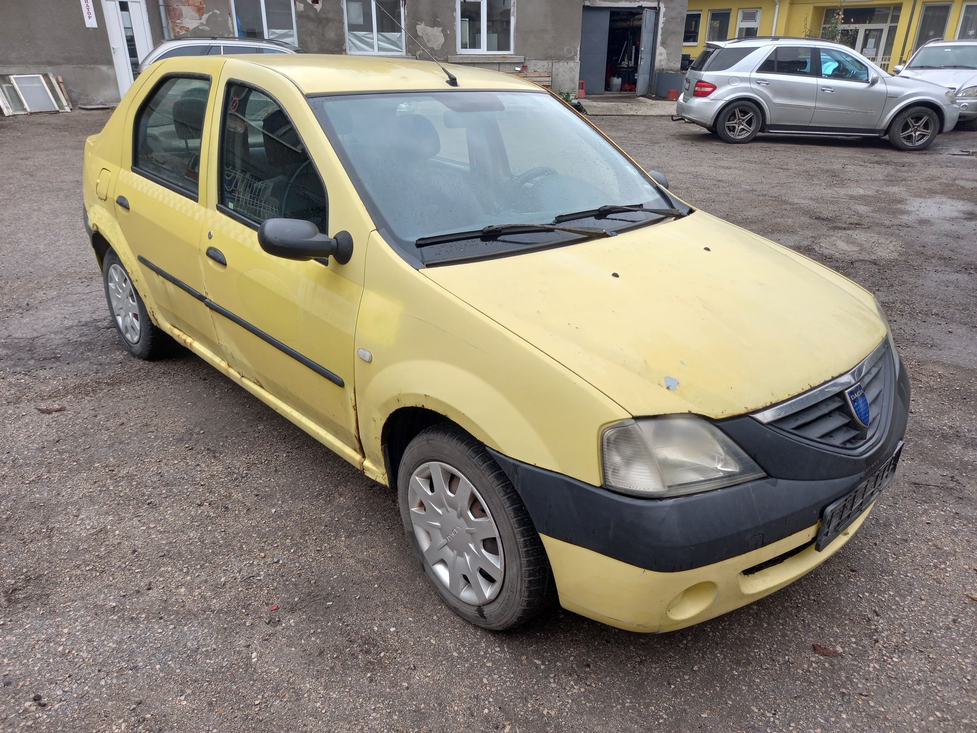 Дачия Логан 1.6 бензин на части Dacia Logan 1.6i гр. Габрово Младост ...