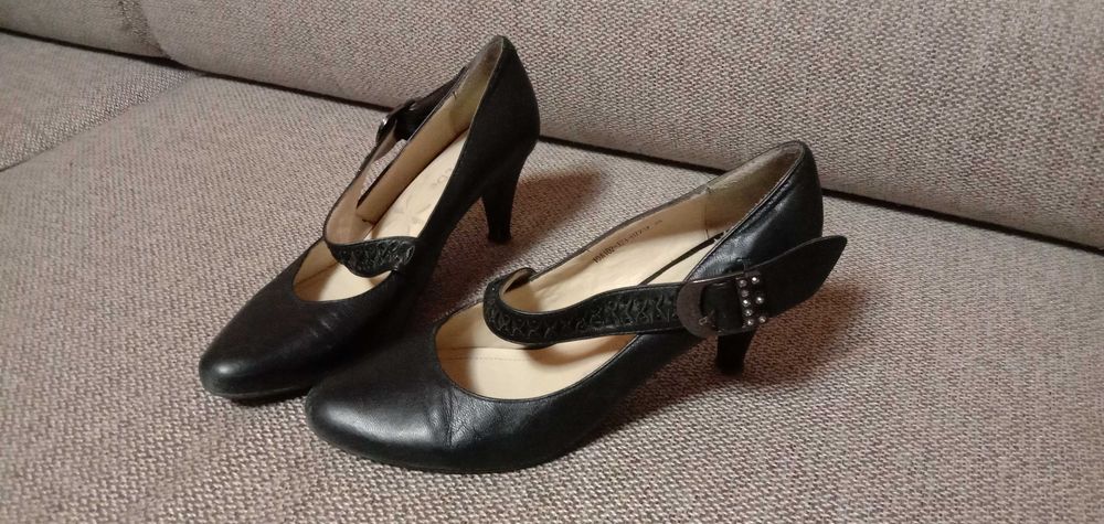 Туфли 38,39 размеры