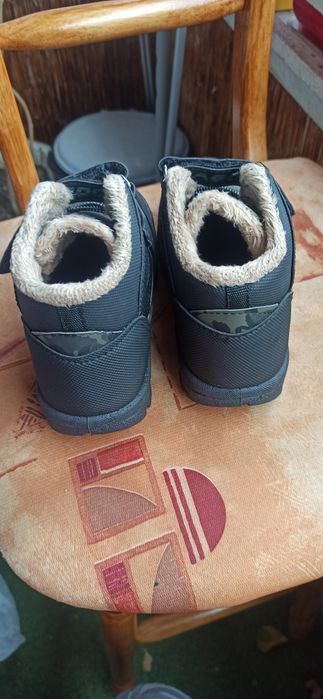 НОВИ зимни детски боти