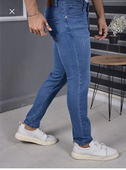 Джинсы мужские