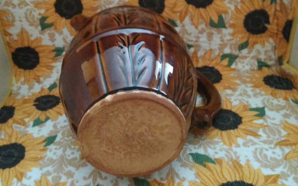 Сервиз троянска керамика-Голяма каничка и 5 чаши с дръжка