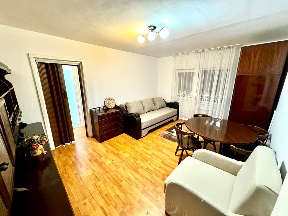 Apartament de închiriat-2 camere-lângă gară