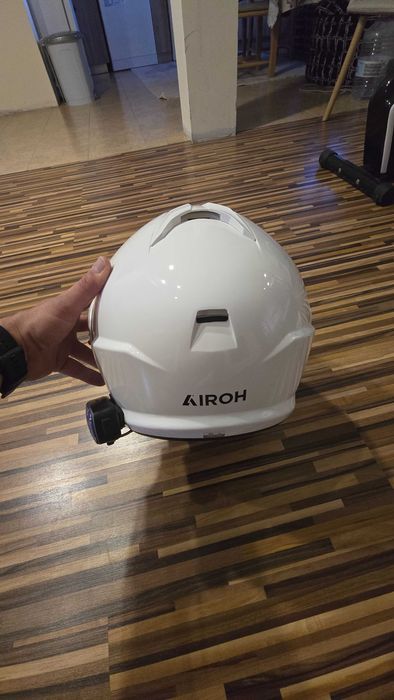 Модуларна каска AIROH