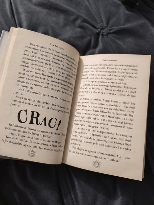 Carte pentru copii Crăciunozaurul Tom Fletcher