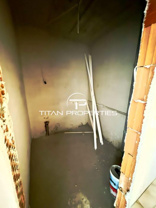 Продава се Двустаен апартамент в Пловдив, Център - 64 кв.м за 1985 €/кв.м - Снимка #4