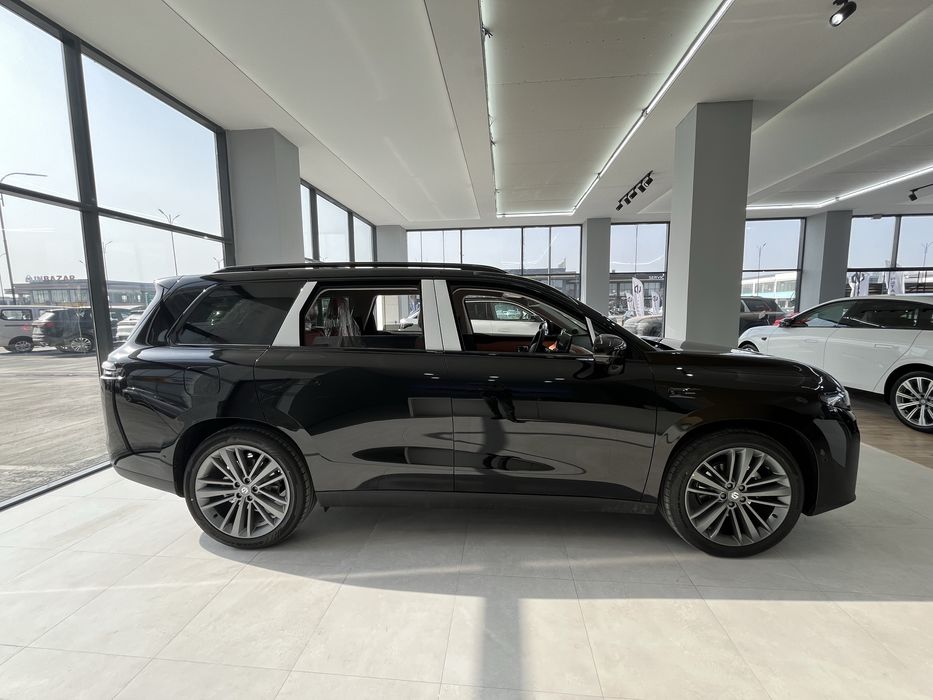 Leapmotor c16 elector/hybrid  25/26 restyling