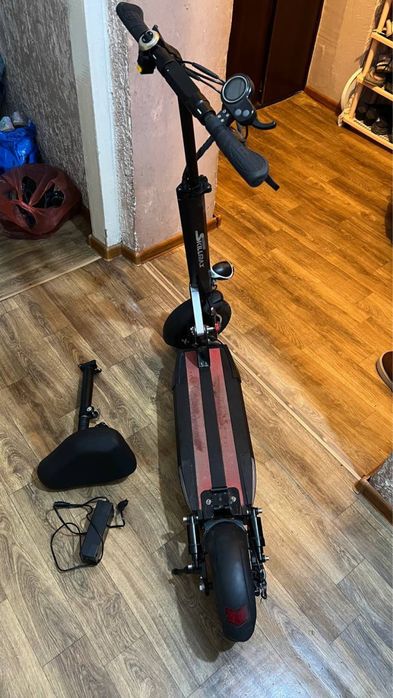 Продается электросамокат