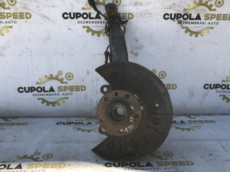 Fuzeta cu abs stanga fata Volkswagen Touareg 7l6407257a 2.5 tdi