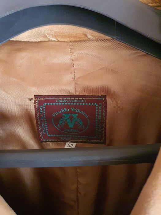 Sacou / geaca piele intoarsa stare excelenta produs in Italia