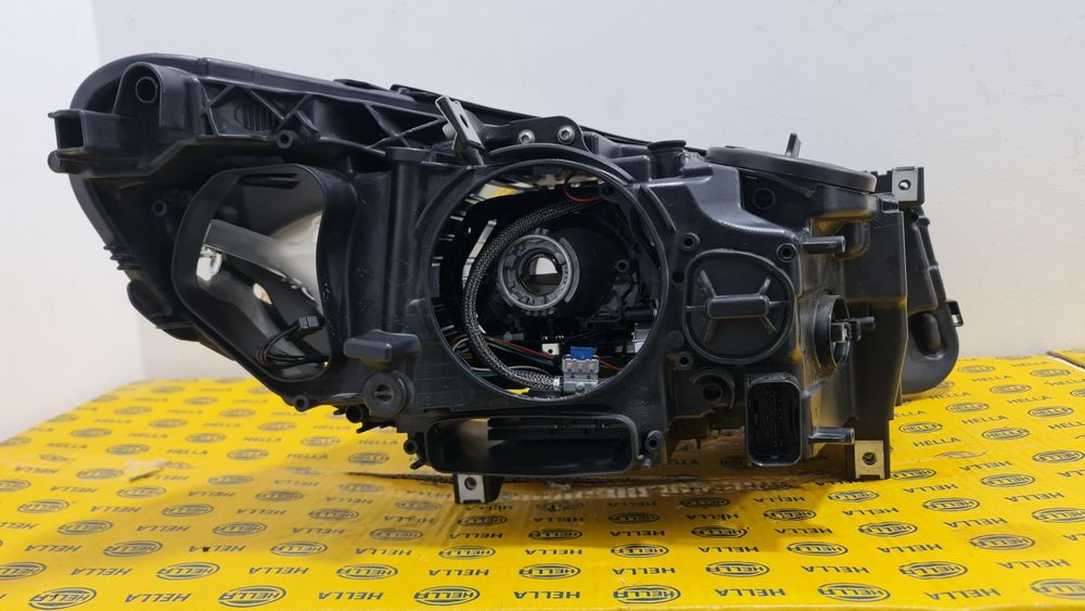 Far xenon adaptiv AHL led BMW 5 GT f07 suport spalator capac bara fata