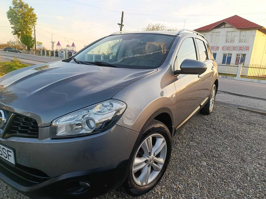 Nissan Qashqai+2