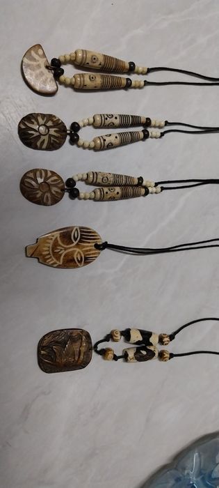 Bratari boho-chic din teracota , os de camila, coliere