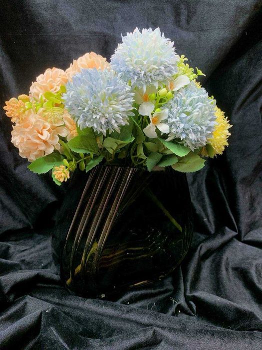 Ваза для цветов — для декора