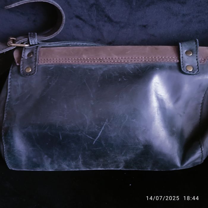 Чанти от естествена кожа