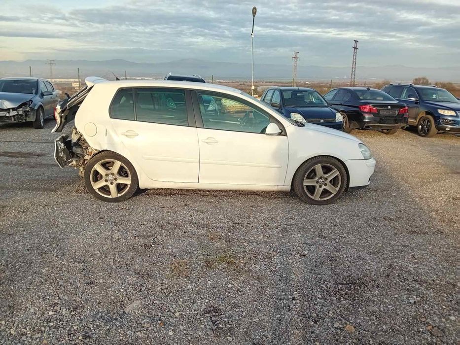 VW Golf 5 1.6 BSE Голф 5 на части