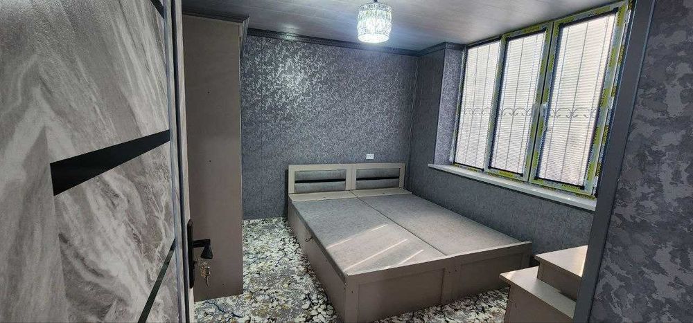 Фрунзиский KIUF 5 қаватда 2 хонали квартира ижарага берилади. ID: 1899