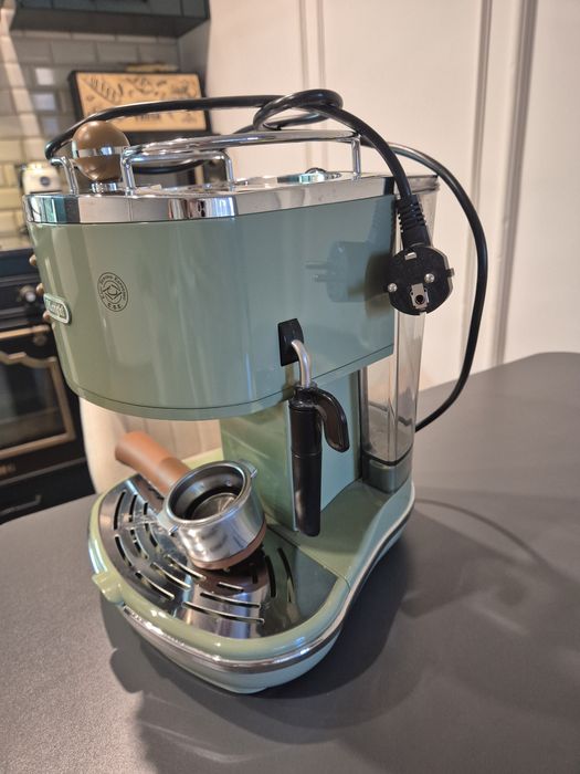 Кафе машина Delonghi