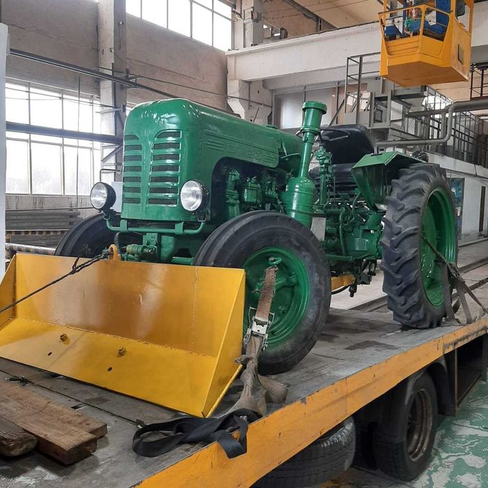 Трактор ХТЗ ДТ-20