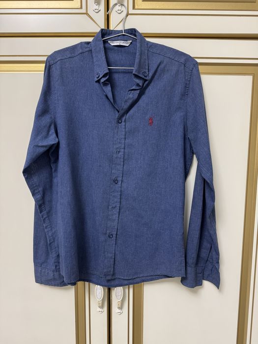 Стильная синяя рубашка, размер M, приталенный крой