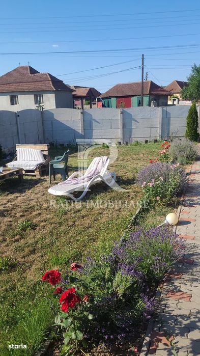 Casa cu 3 camere + garaj si grădină | Picleu | Bihor