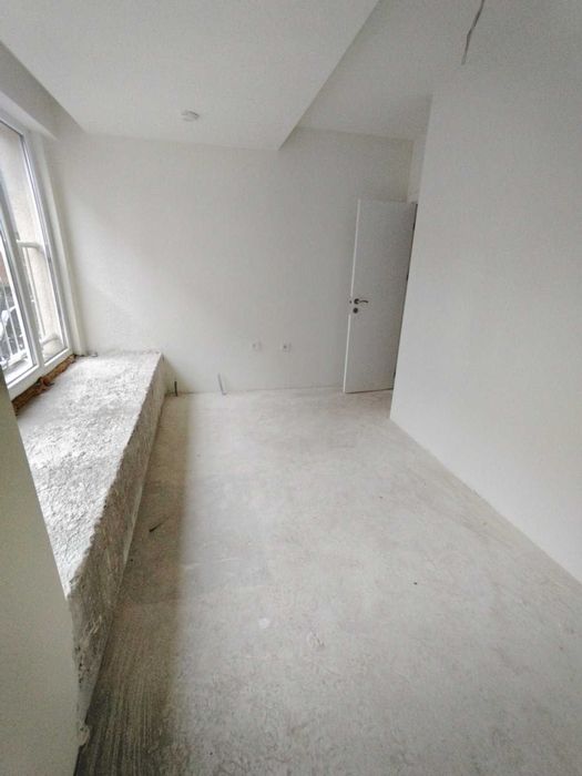 Продава се Многостаен апартамент в София, Банишора - 145 кв.м за 2173 €/кв.м - Снимка #2