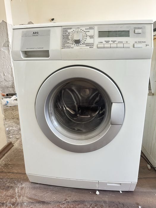 Пералния със сушилния AEG