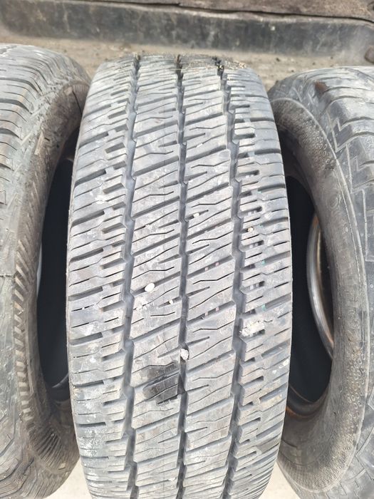 4бр Гуми за бус 15 цола 215/70/15C