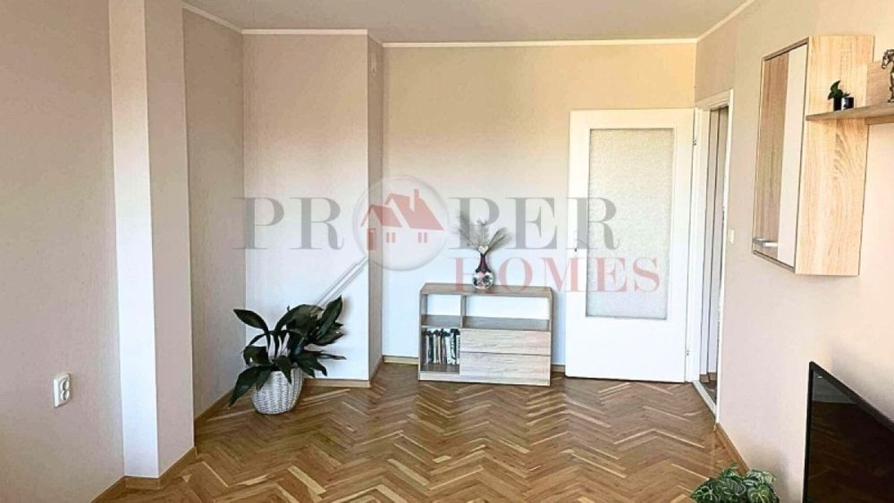 Дава под наем 2-стаен гр. Велико Търново - Център 78m²