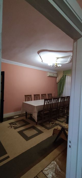 Qarshi shahar. Uy ijaraga beriladi. Oyilaga yoki studentlarga