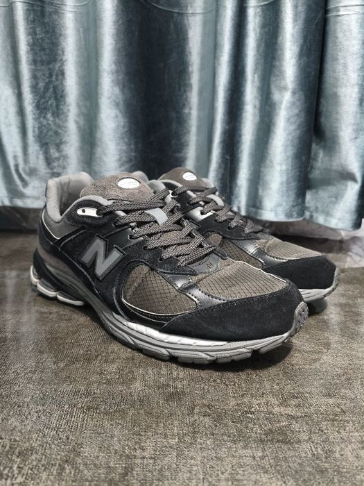 Оригинальные кроссовки New Balance 2002R