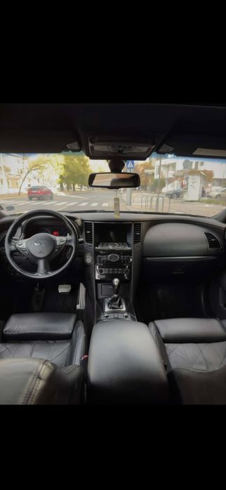Infiniti FX 30dS/ 360 камера/ Distronic/ Bose/ Реални КМ