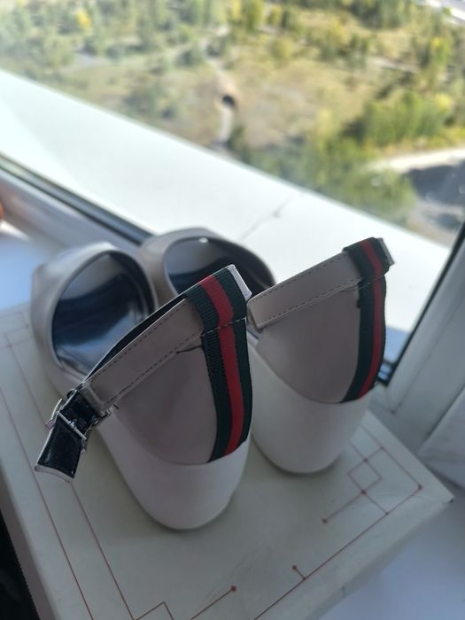 Новые женские туфли