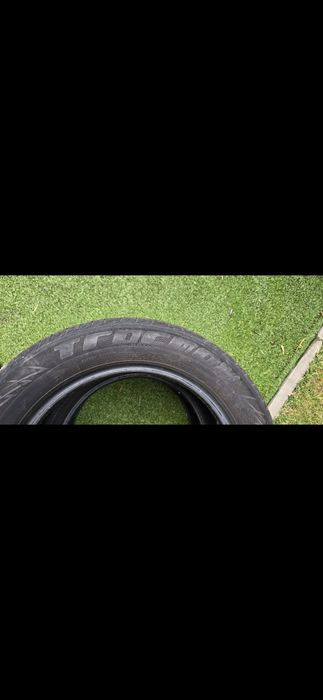 Vand 2 cauciucuri 215/55 R16