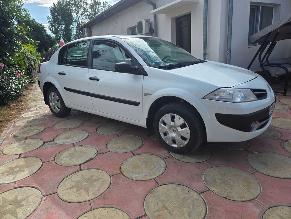 RENAULT Megane