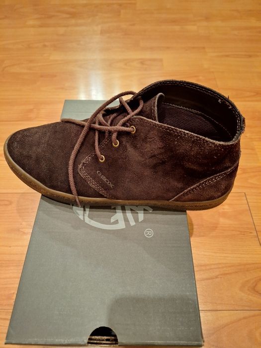 Ghete Geox din piele intoarsa