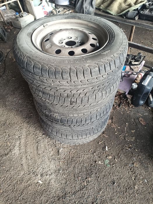 Продам летние резины комплект r14