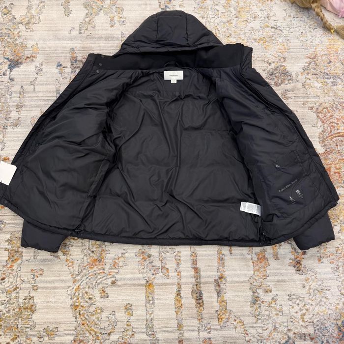 Продам новую куртку calvin klein
